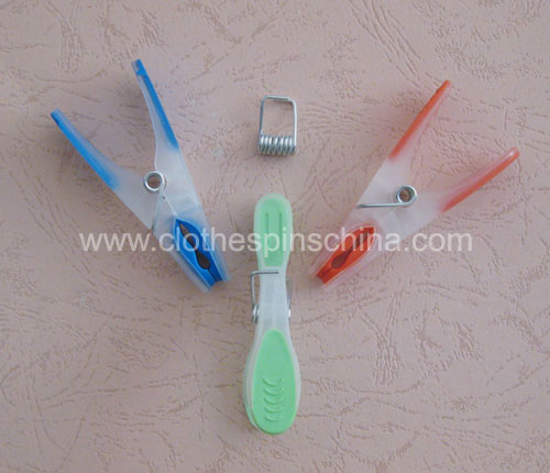 8.3cm Colored Plastic Clothespins